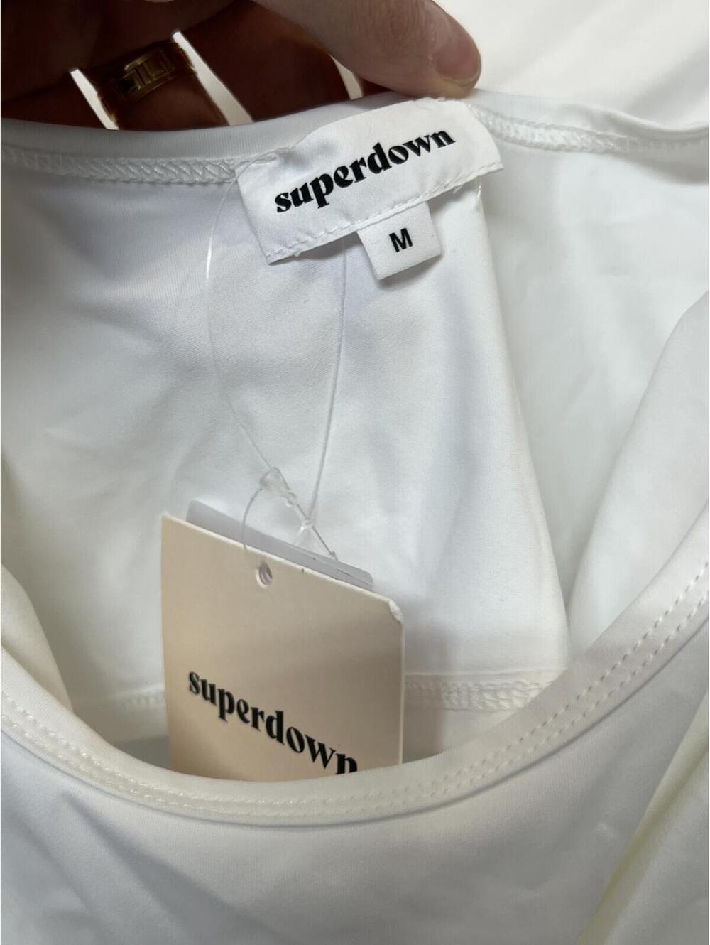 superdown Leni Maxi Skirt Set in White medium white - Picture 4 of 9